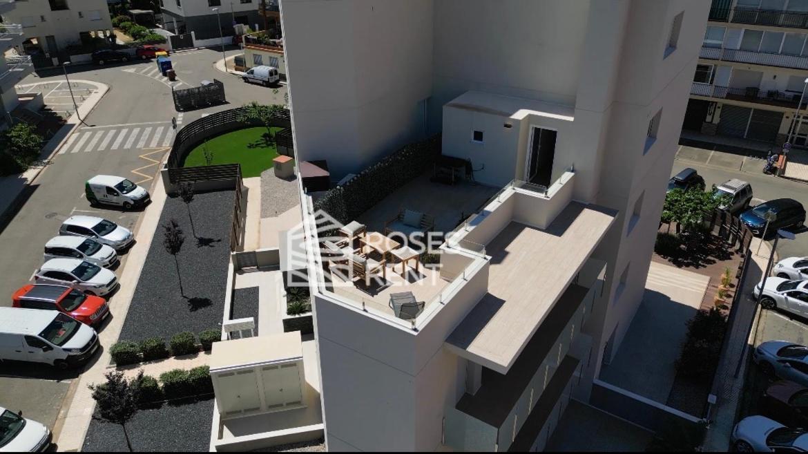 M A R I V E N T Suite With Bathroom And Terrace 50 M2 Росес Екстериор снимка